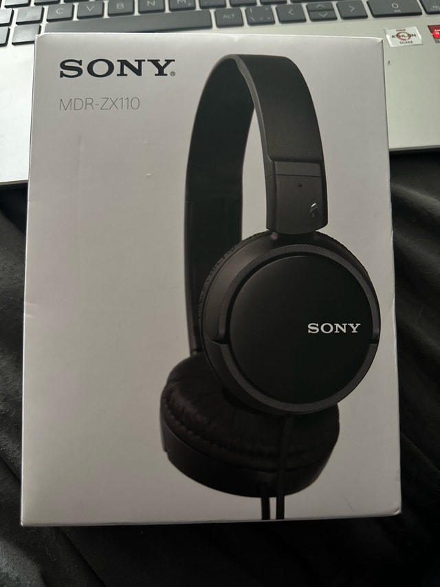 Sony Noise Cancelling Headphones (MDR-ZX110NC)