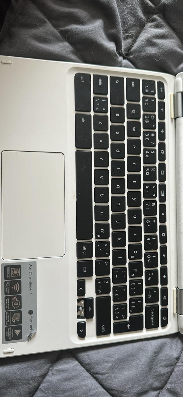 Acer Chromebook - Missing down arrow - photo 3