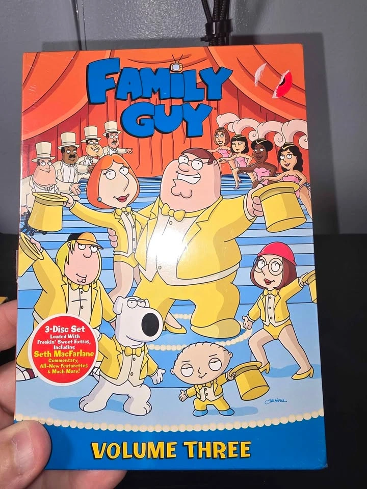 Family Guy DVD Box Set - Volumes One, Two & Three - photo 3