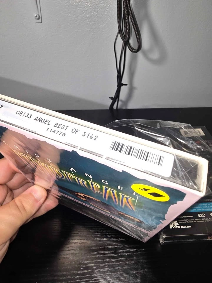 Criss Angel Mindfreak DVD Set - Best of Seasons 1 & 2 and Comple - photo 2