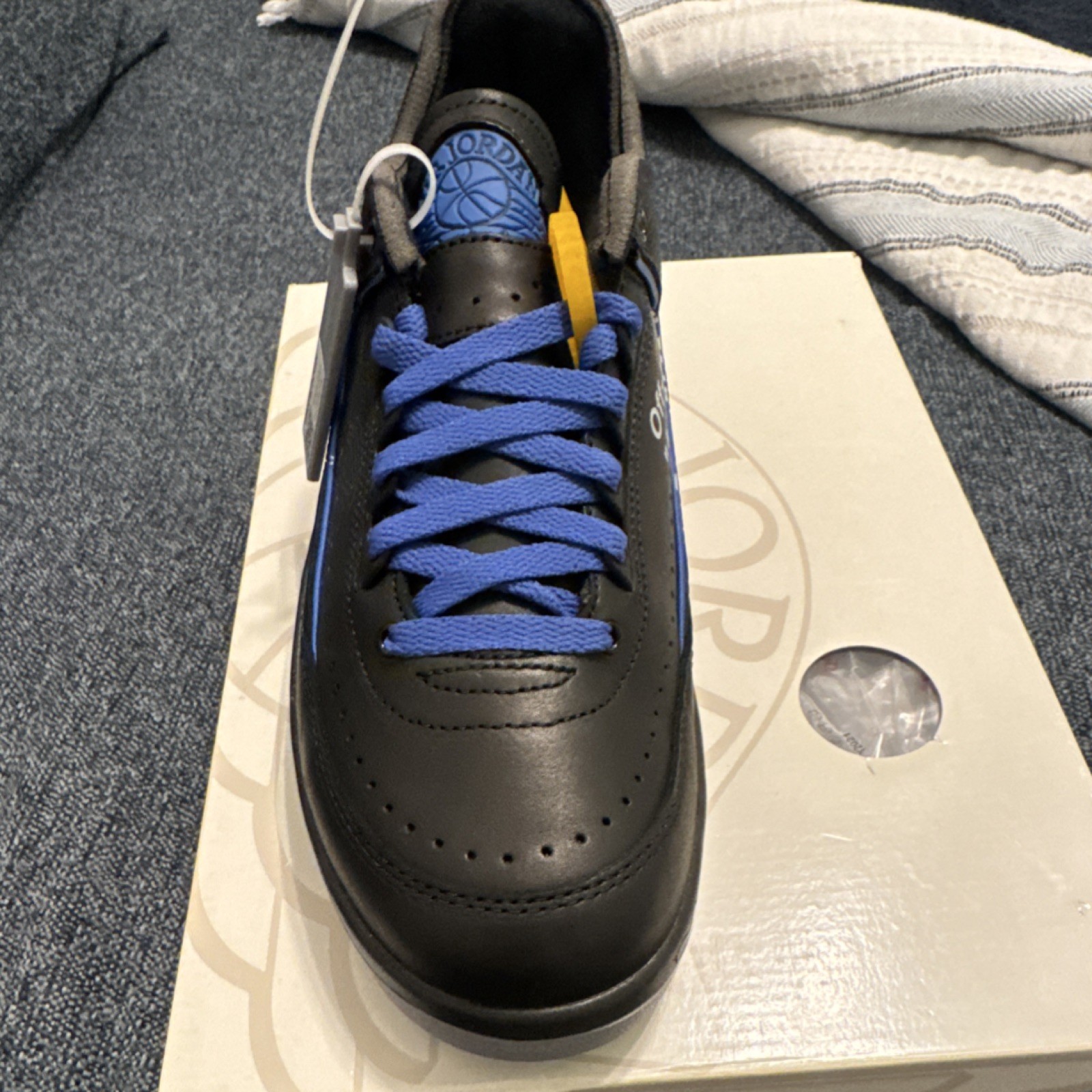 Jordan Off-White x Air Jordan 2 Retro Low SP Black Varsity Royal - photo 4