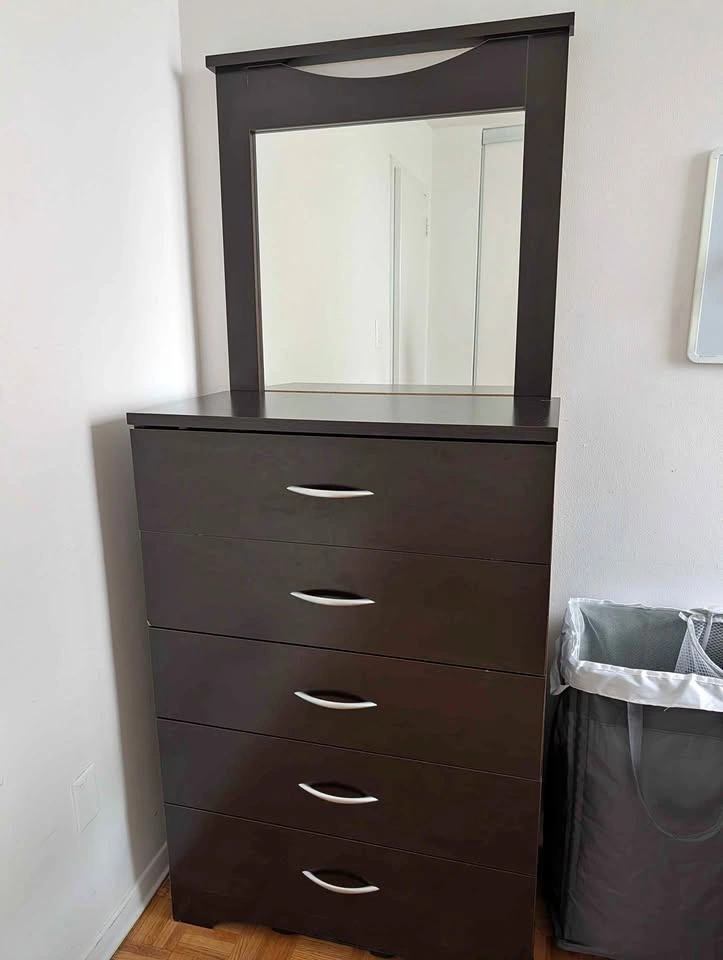 Dresser with mirror | Black