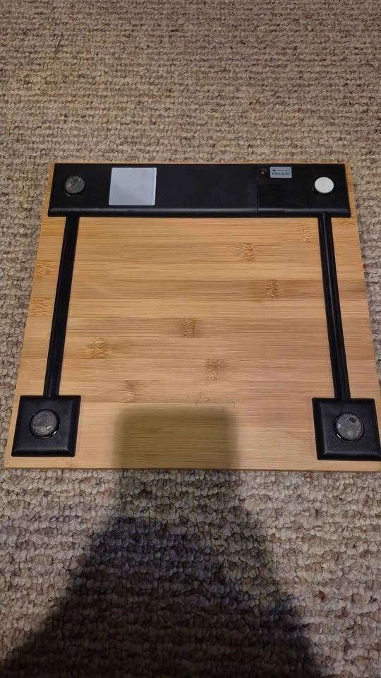 Bamboo Scale, works good, just dont need two - photo 2