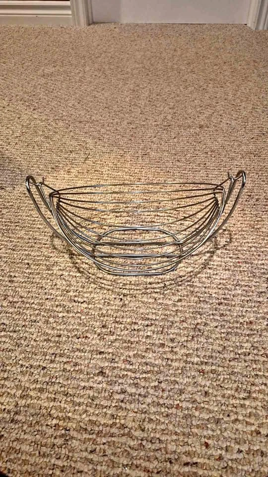 Swinging Fruit Basket