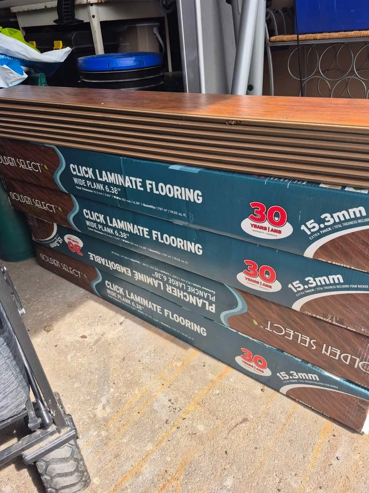 4+ Boxes of Flooring - photo 4