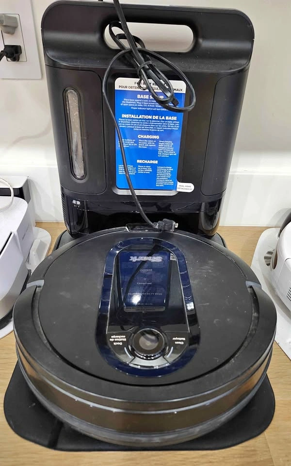 Shark IQ Robot Self-Empty Base UR1110ARCA 30