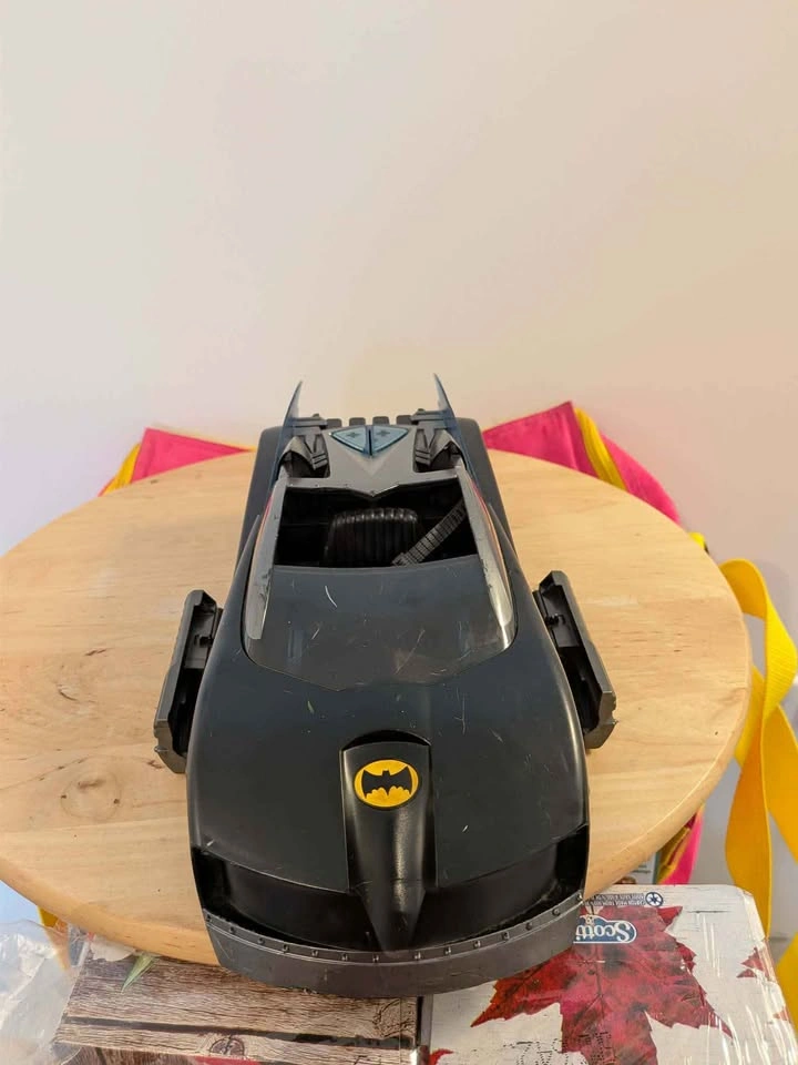 2004 Mattel Batman Animated Series Batmobile (11") - photo 2