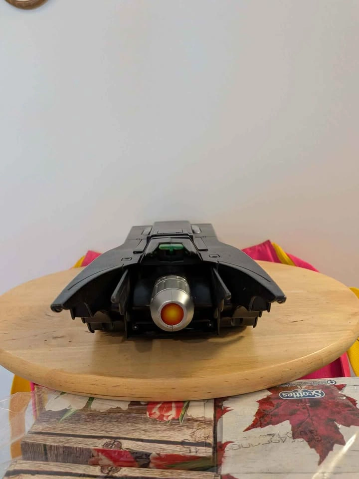 Vintage 2000 Hasbro Batman Shadowcast Batmobile with Bat-Jet - photo 4