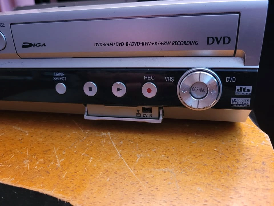Panasonic DVD/VCR Combo DMR-ES35V - No Remote, VHS Parts - photo 2