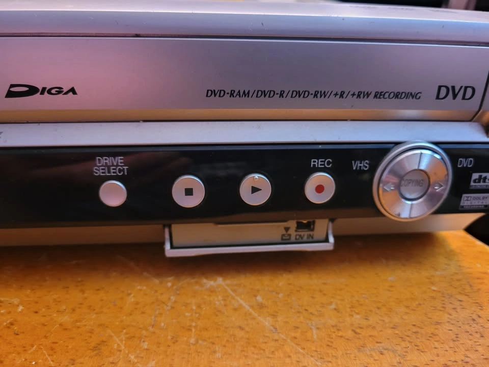 Panasonic DVD/VCR Combo DMR-ES35V - No Remote, VHS Parts - photo 3