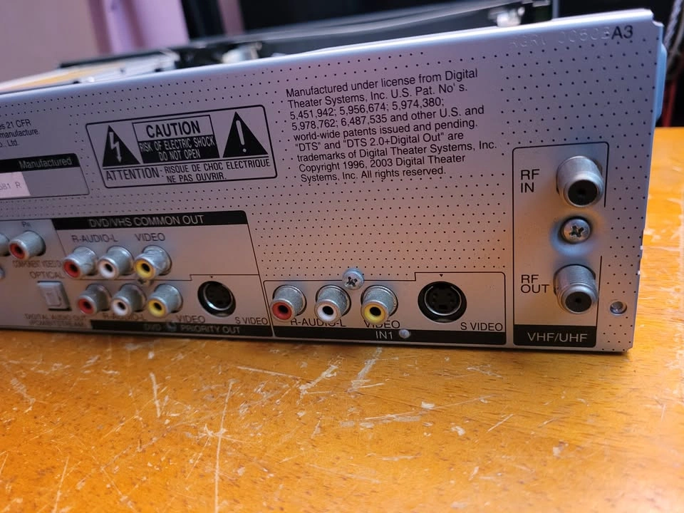 Panasonic DVD/VCR Combo DMR-ES35V - No Remote, VHS Parts - photo 4