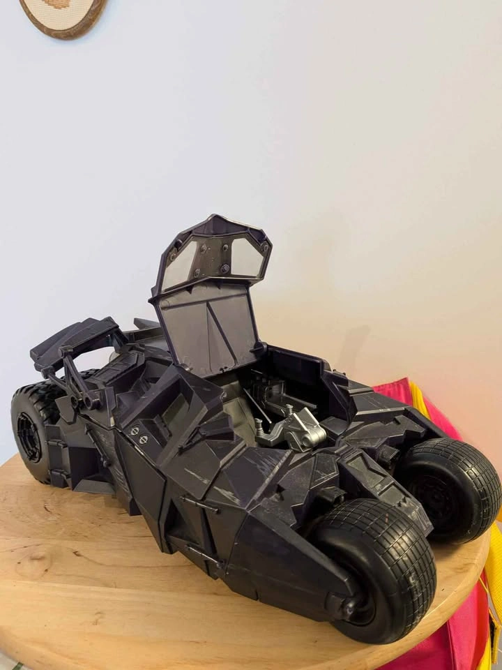 Mattel DC Comics Batman Batmobile Tumbler (The Dark Knight Trilo - photo 2