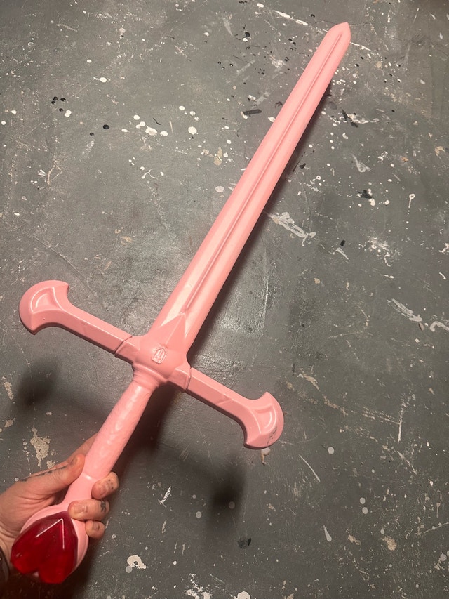 Plastic pink fake sword - photo 4
