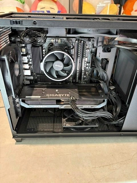 Gaming PC 9060XT, 16GB RAM, 500GB NVMe + 2TB