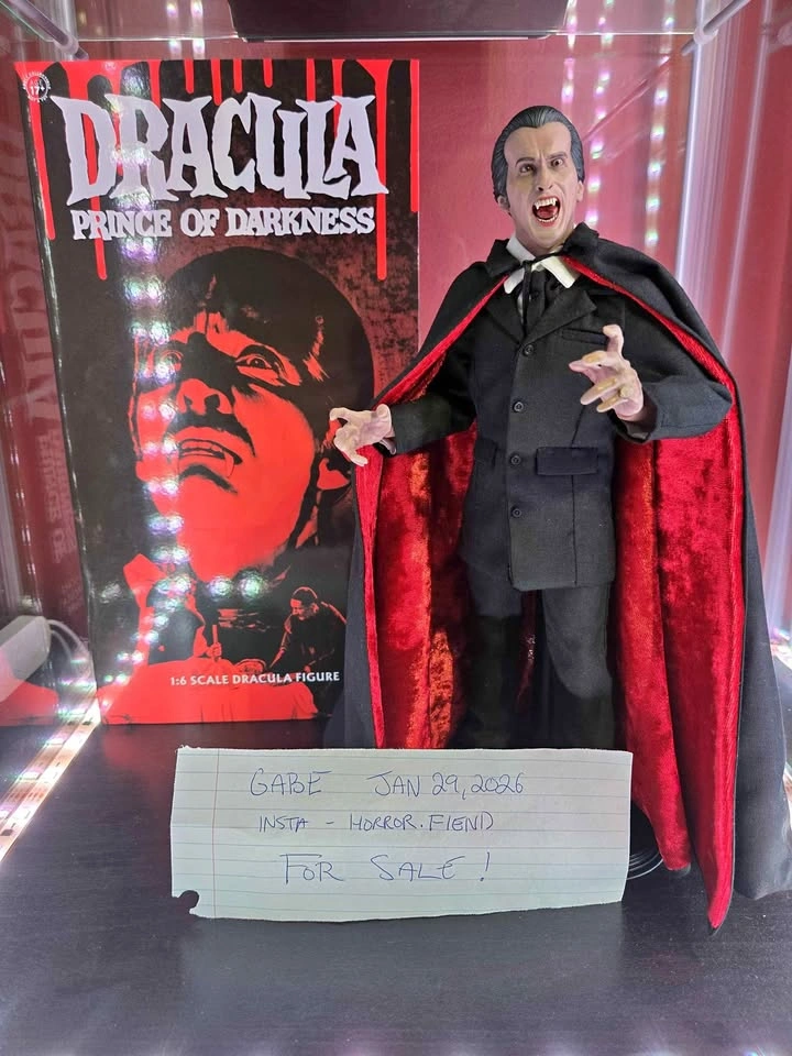 Dracula Hammer Horror Christopher Lee Trick or Treat Studios 1/6