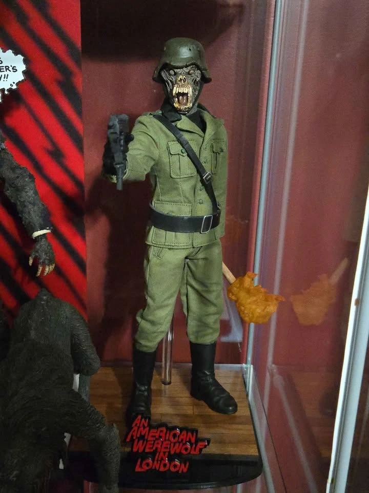 American Werewolf in London Werewolf Demon Custom 1/6 Figure - photo 2