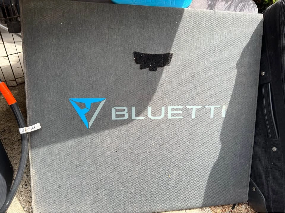 Bluetti with solar - photo 3