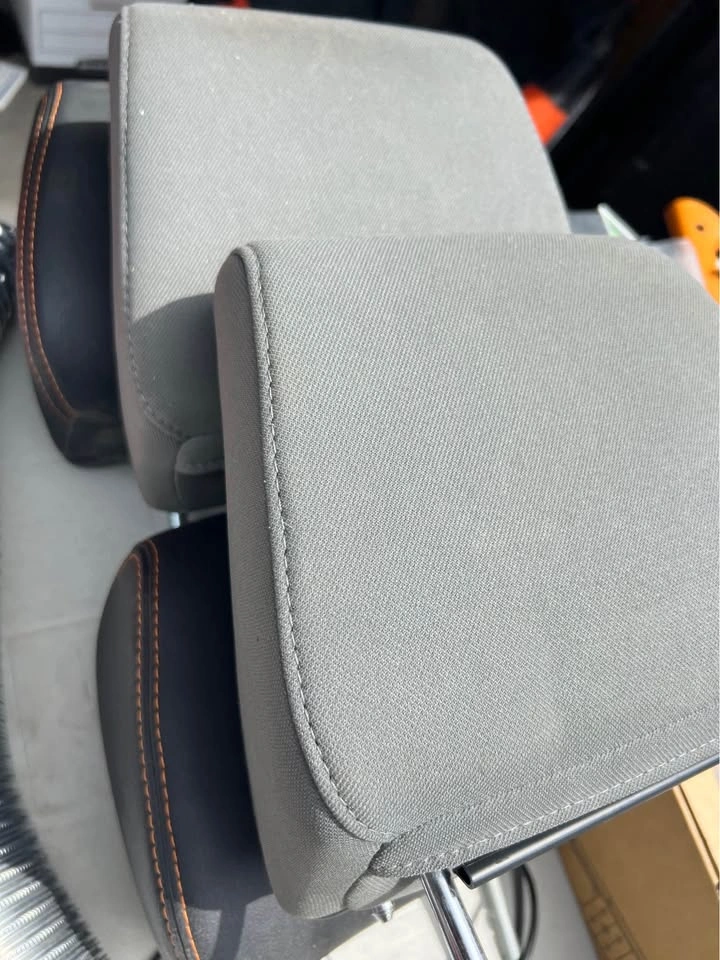 Headrest from 2005-2008 - photo 2