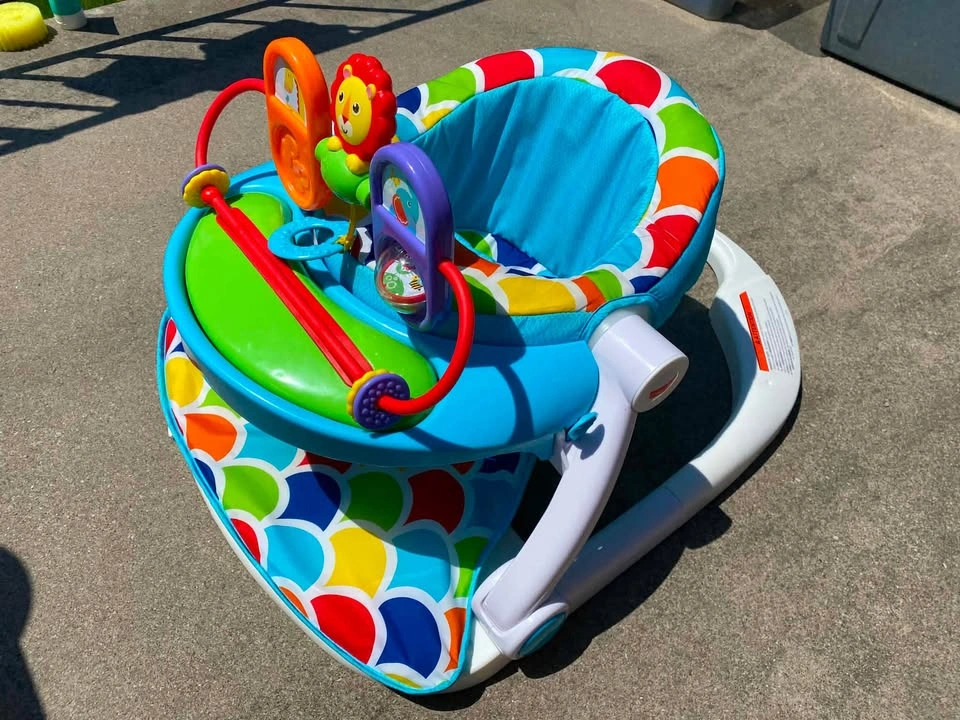 Fisher-Price Sit-Me-Up Floor Seat With Toy Tray - photo 2