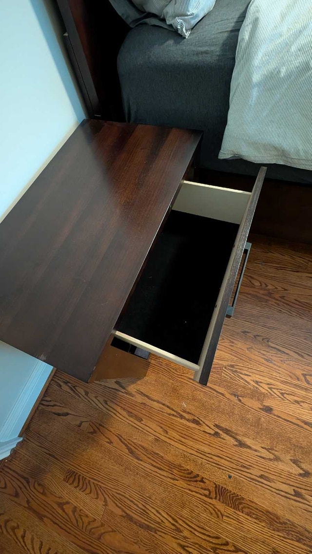 Solid Wood Queen Bed Set - Like New - photo 3