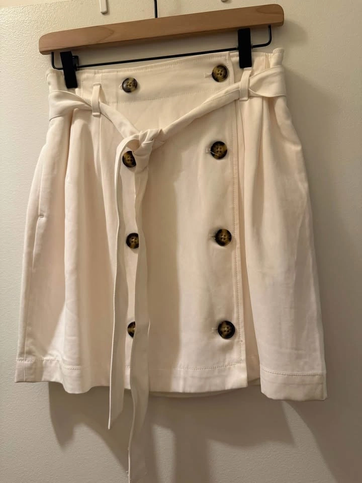 NWT Banana Republic Skirt - size 6 - photo 2