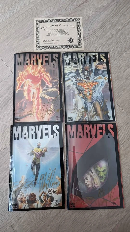 Marvels #1-4 Signed by Alex Ross & Kurt Busiek