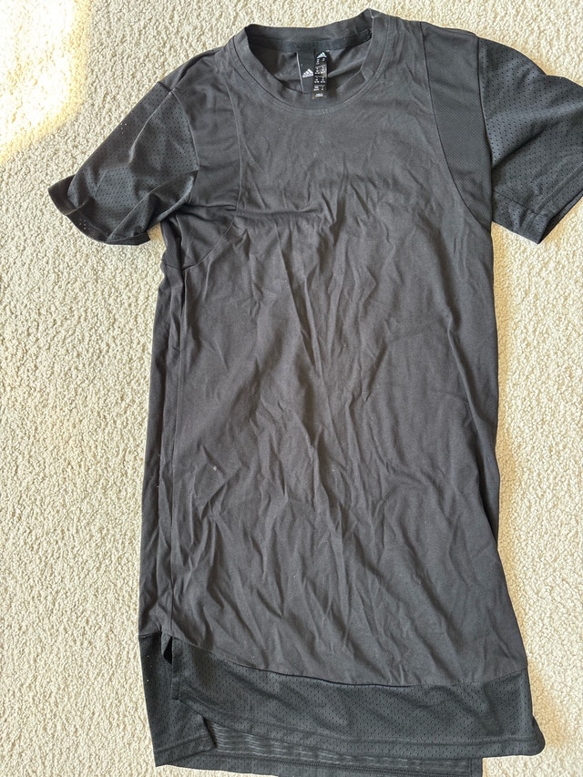 Adidas T-Shirt