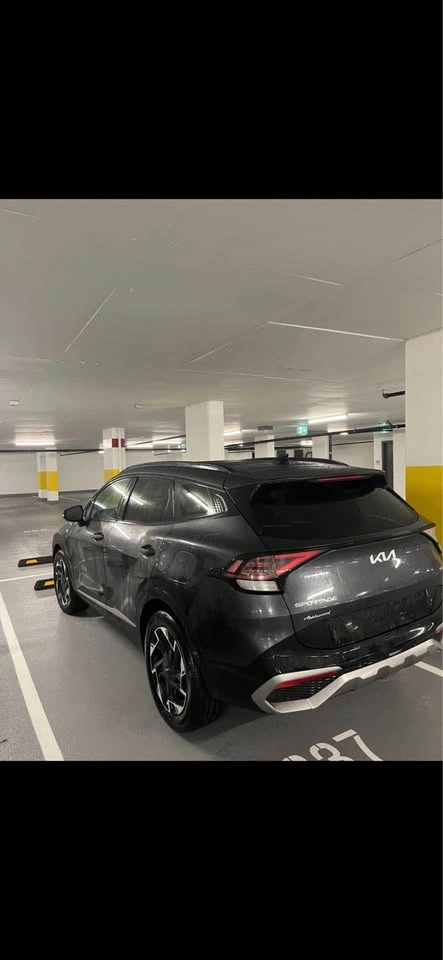 2025 Kia Sportage Plug-in Hybrid - photo 2
