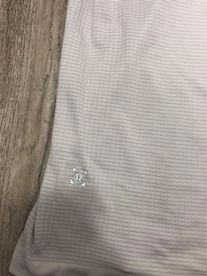 Lululemon Golf Shirt - photo 2