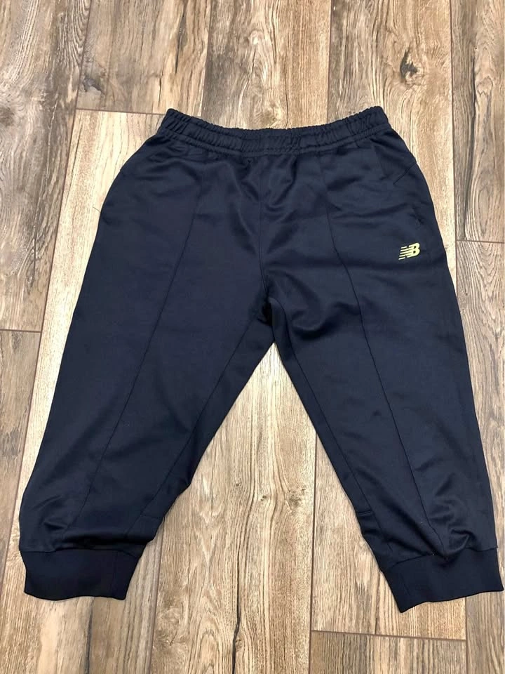 New Balance Knee Shorts - Size Small