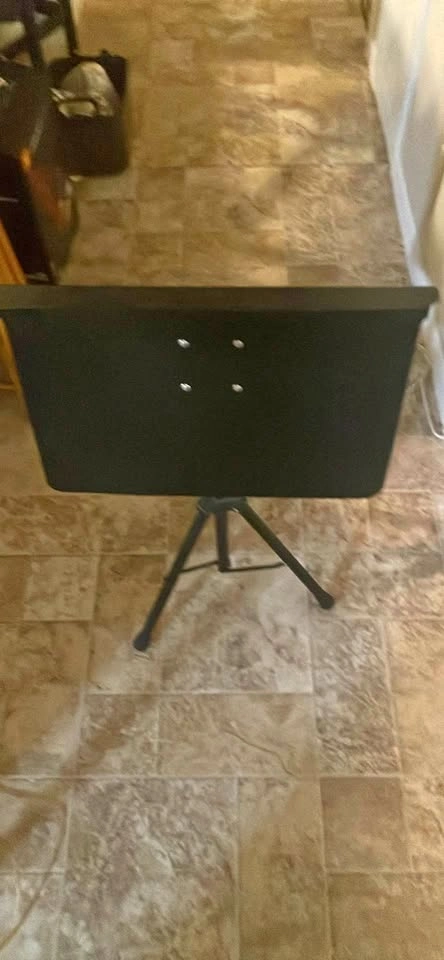 GRIP Music Stand