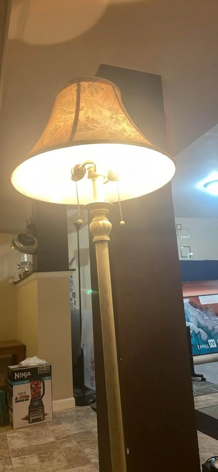 Patterned floor lamp - photo 4