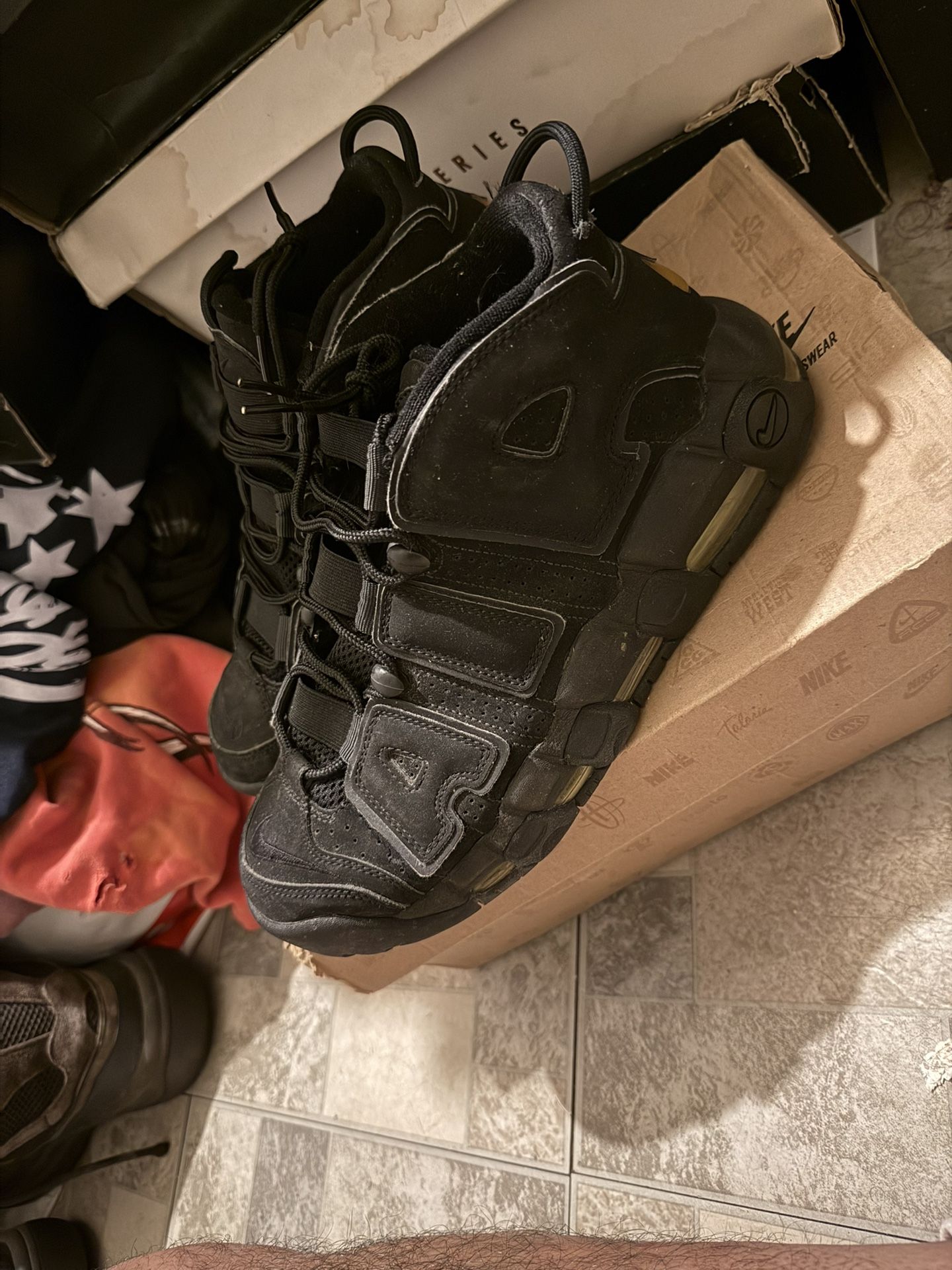 Nike Uptempo