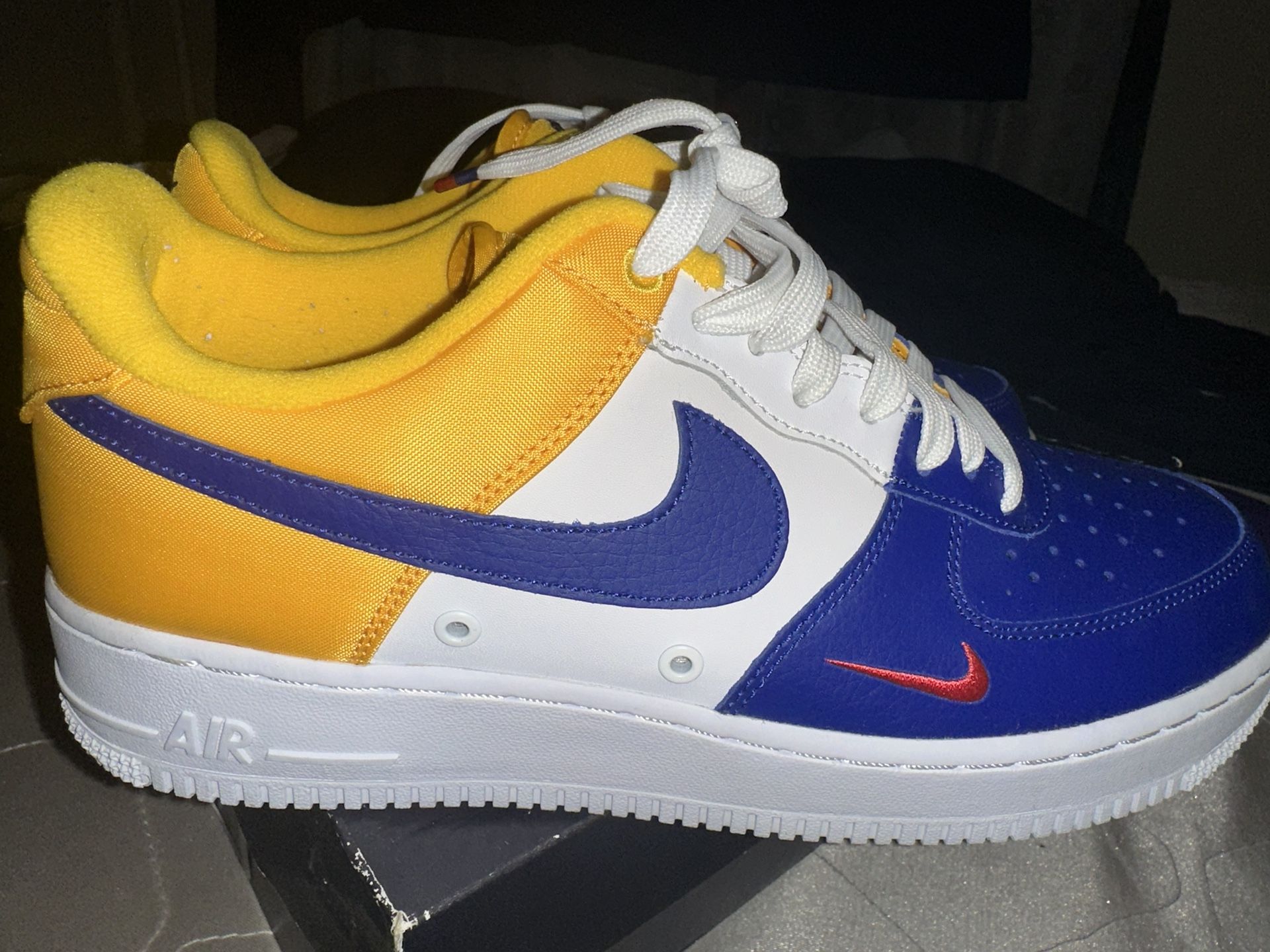 Nike Air Force 1 '07 LV8 - photo 3