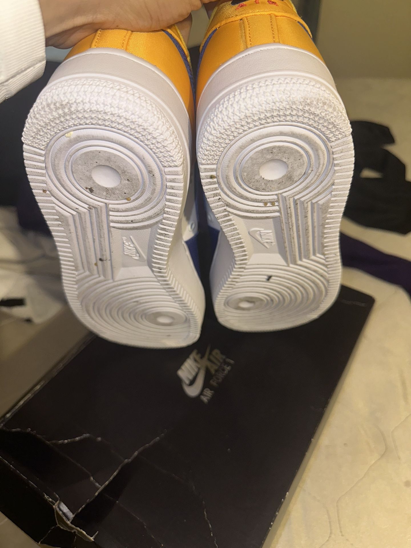 Nike Air Force 1 '07 LV8 - photo 5