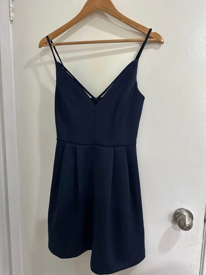 XS Dynamite Dress | Wore once - photo 2