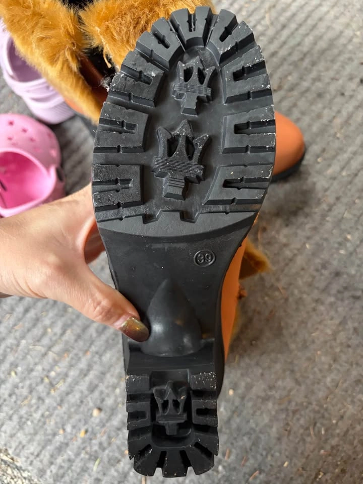 Boots - photo 2