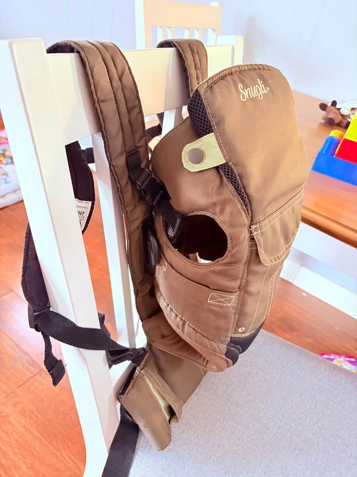 Snugli Baby Carrier - photo 2