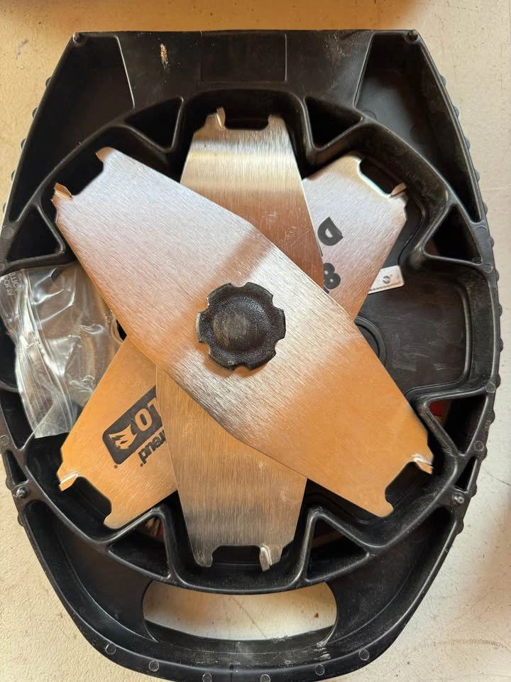 Diablo 8-inch 12 Tooth Carbide Tipped Stacked Dado Kit - photo 3