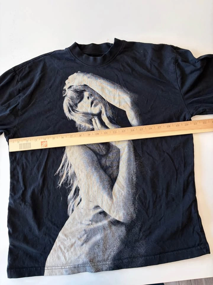Taylor Swift The Eras Tour Long Sleeve - Size Small - photo 3