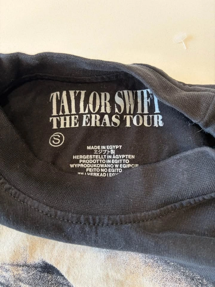 Taylor Swift The Eras Tour Long Sleeve - Size Small - photo 4