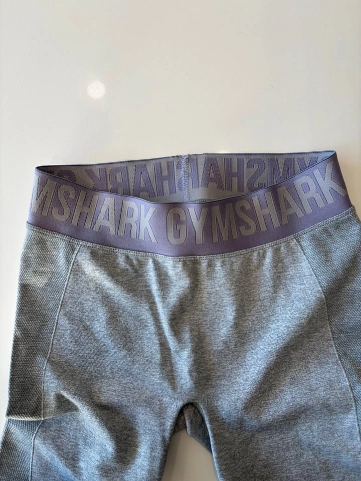 Women's Size Small Gymshark Legging Bundle - 2 Pairs - photo 2