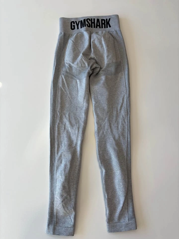 Women's Size Small Gymshark Legging Bundle - 2 Pairs - photo 5