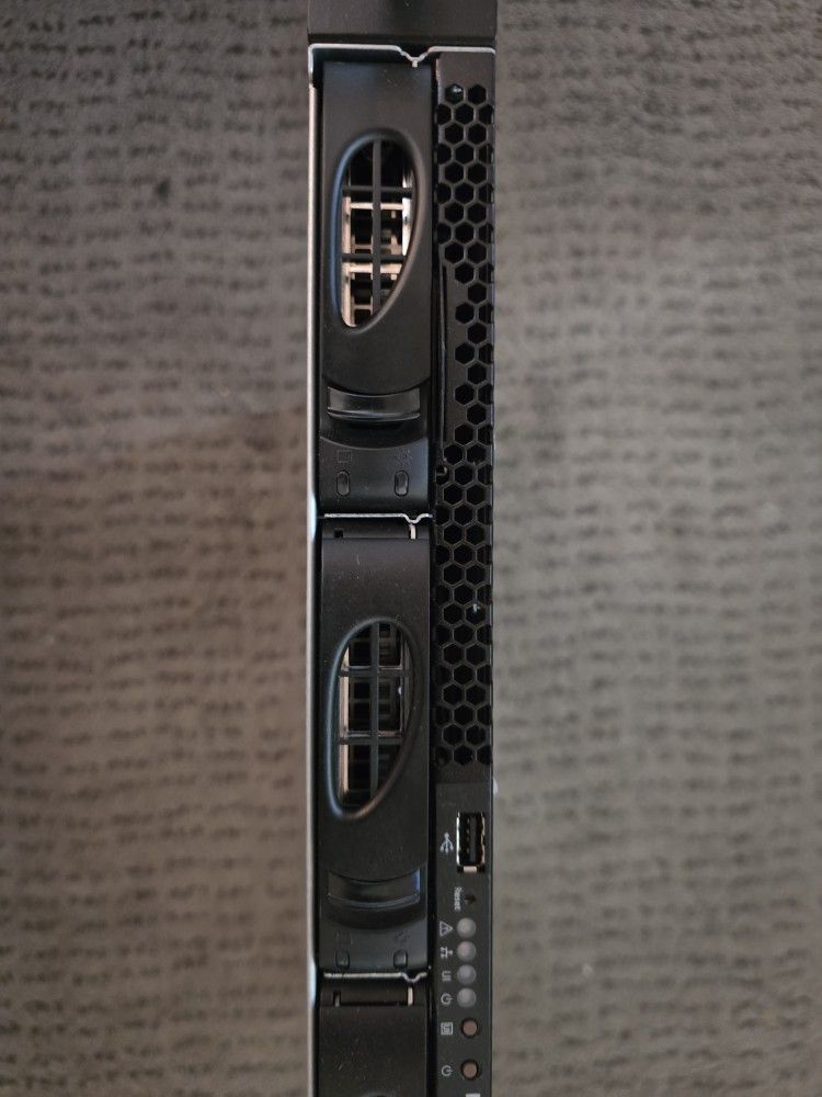 Netgear ReadyNAS RNR-4B 4-Bay NAS - photo 2