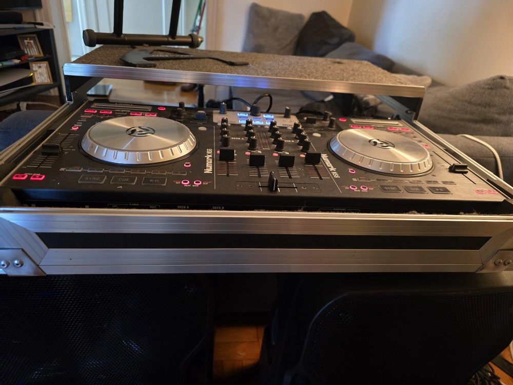 Numark Ns6 DJ Controller - photo 4