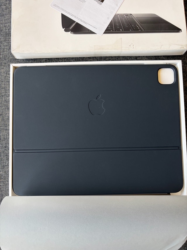 Apple Magic Keyboard 13 inches - photo 4