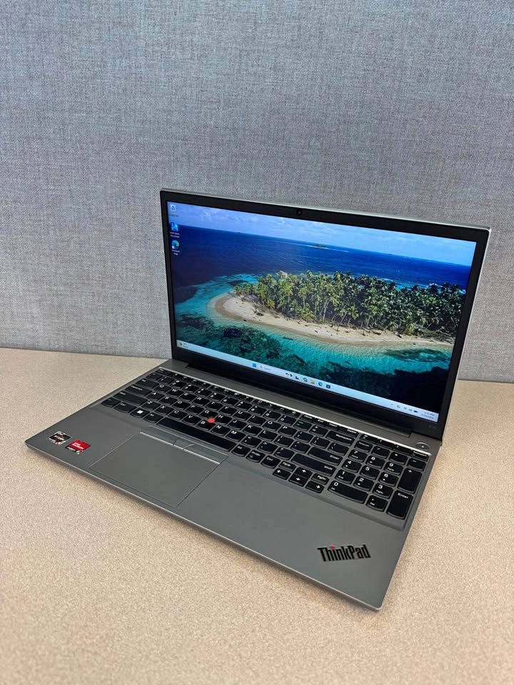 Lenovo Thinkpad E15 Gen4 - AMD Ryzen 5