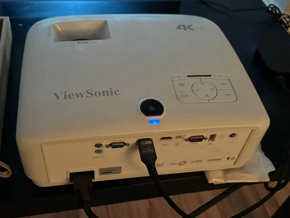 Viewsonic PX747-4K 3500 Lumens 4K Home Theater Projector - photo 3