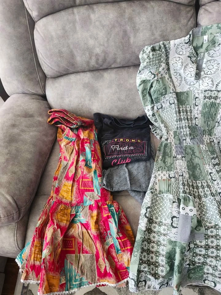 Free Girls Clothing (Ages 7-9) - photo 3