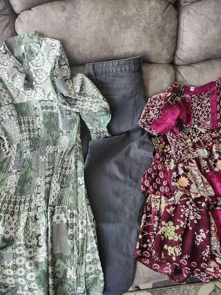 Free Girls Clothing (Ages 7-9) - photo 5
